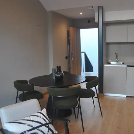 Zalle Apartment *